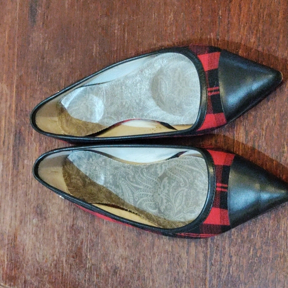 Michael Kors buffalo plaid flats size 6    ItemGW2.5 - Picture 2 of 12